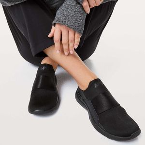 APL Techloom Bliss Black Lululemon sz 6.5 brand new